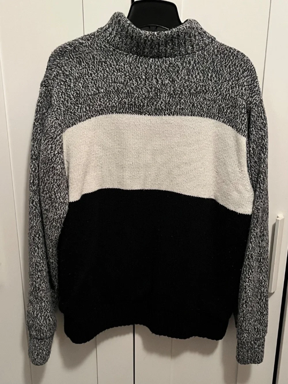 tri-block zip up sweater, extra large